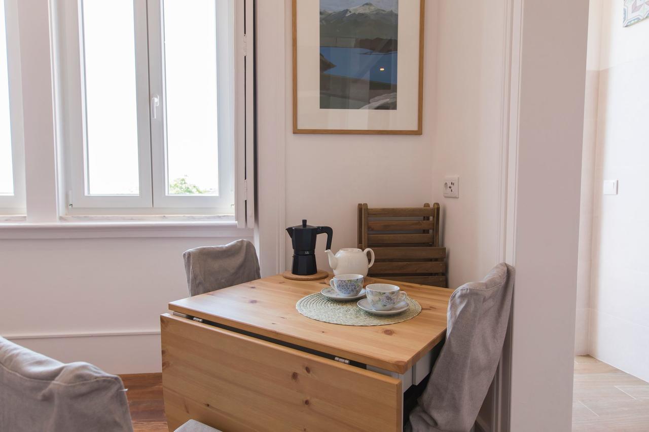Lovelystay - Comfortable Apartment With River Views Lisbon Exterior photo